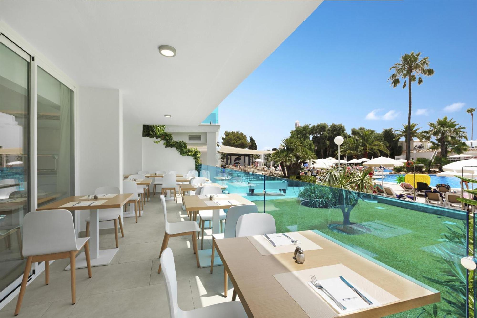Thb Sa Coma Platja Hotel Exterior photo
